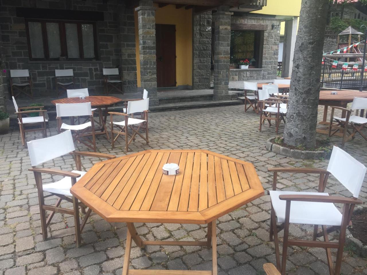 Albergo Bertocchi Collagna Exterior photo